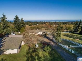 214 Yellow Rock Ln, Port Angeles, WA