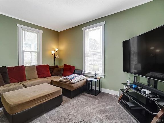 5th image of 413 E Ward St