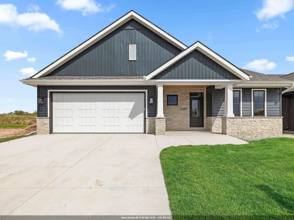 393 Farmhouse Ln, Combined Locks, WI 54113
