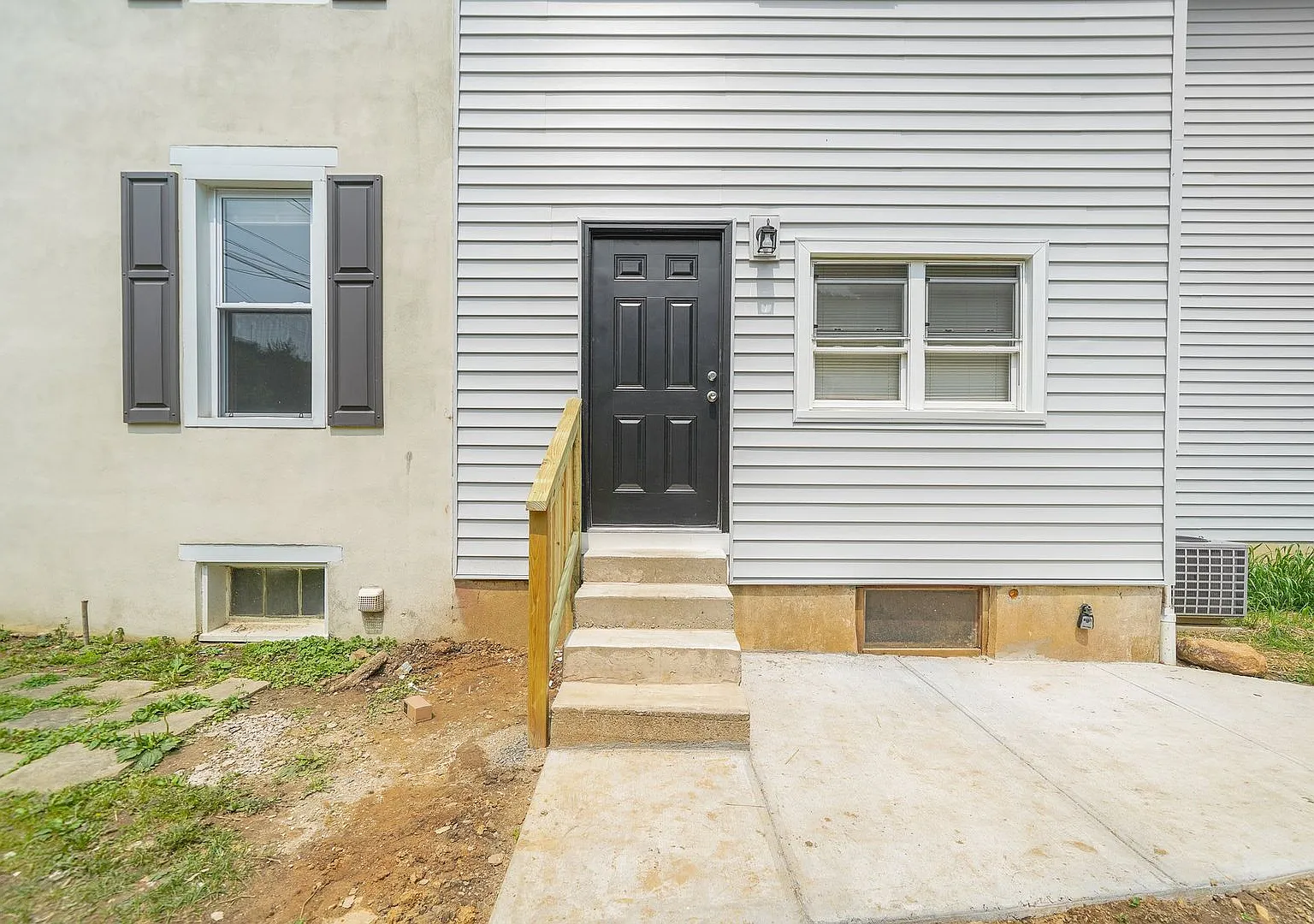 661 W Downingtown Pike — Photo 4