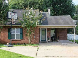 155 Ripon Ct, Ridgeland, MS 39157