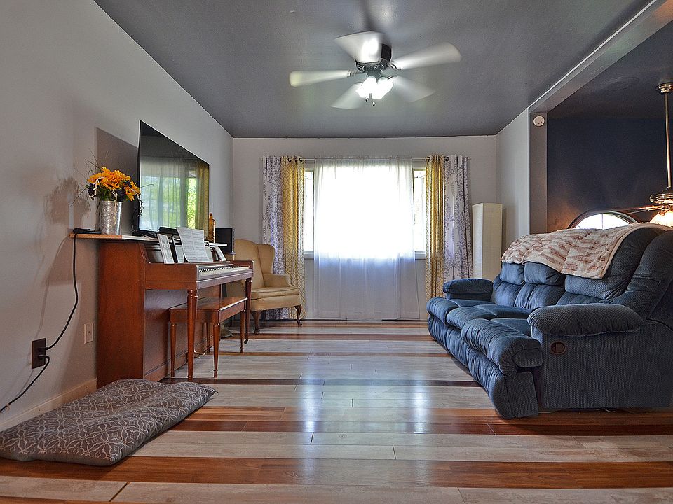 1802 Herbert St, Streator, IL 61364 Zillow