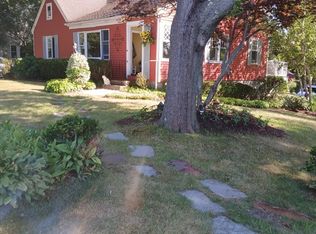 207 Topsfield Rd, Wenham, MA 01984