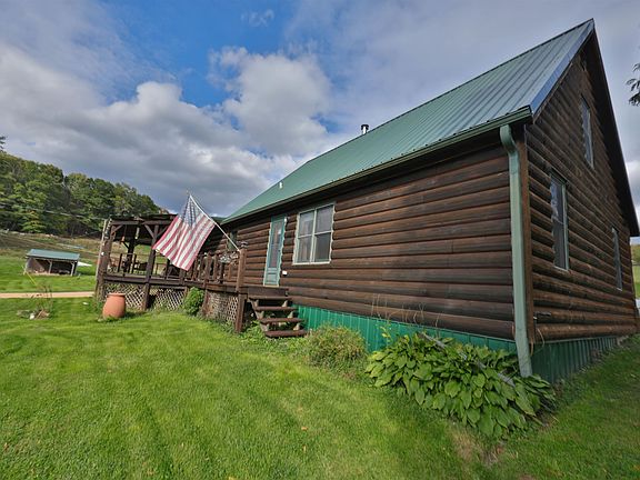 5th image of 22235 Sand Hill Dr