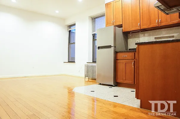 Rented by J Misrahi Realty Corp | media 11