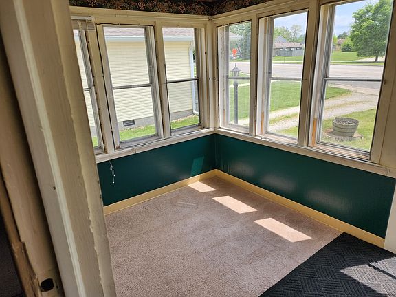 5th image of 1316 W Bethel Ave