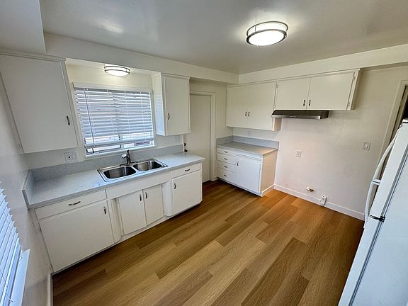 5th image of 441-445 S Baldwin Ave #445-1