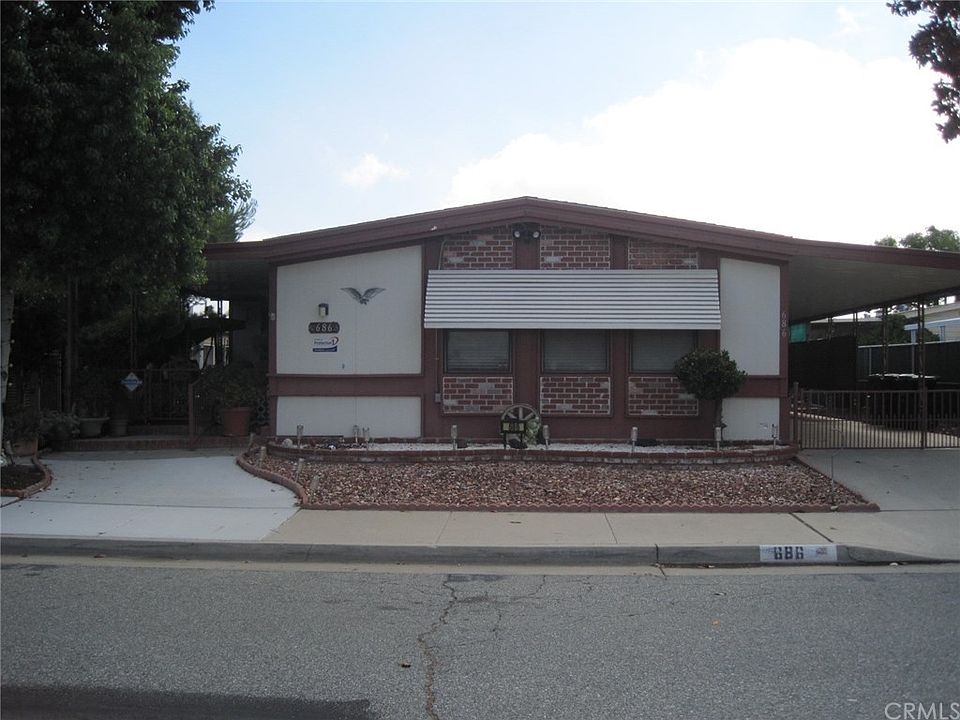 1st image of 686 Mariposa Dr
