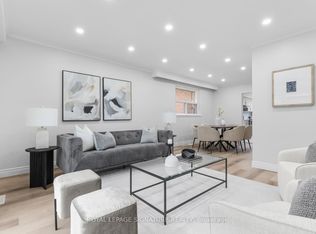 17 Norfield Cres, Toronto, ON M9W 1X5