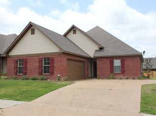 306 Flagstone Dr, Brandon, MS 39042
