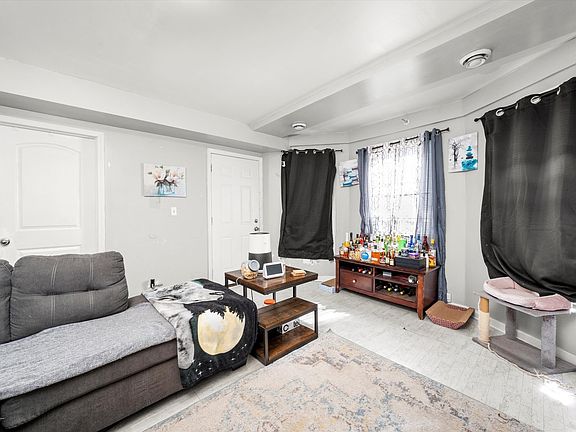 4th image of 3034 S Komensky Ave