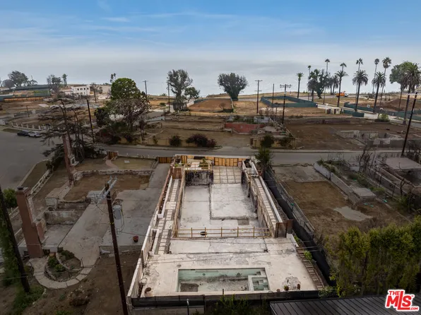 15309 Friends St, Pacific Palisades, CA 90272