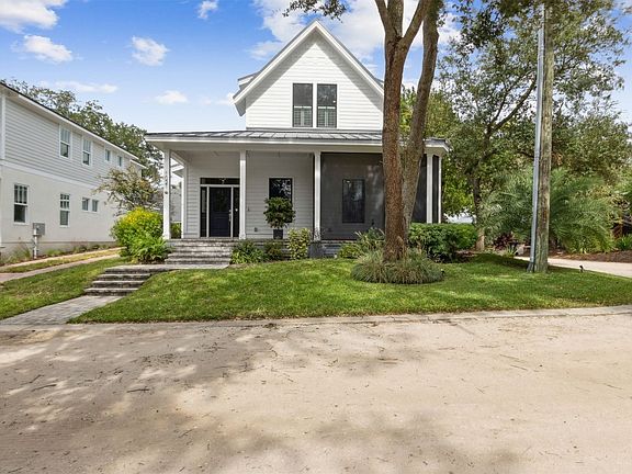 3rd image of 1021 Someruelus St