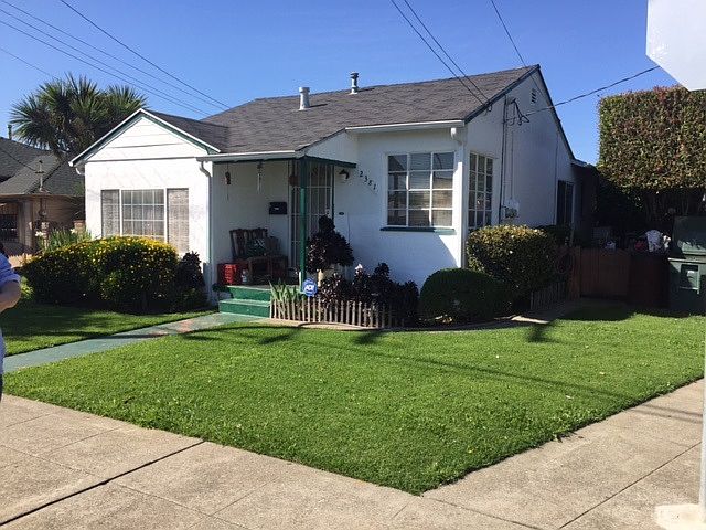 1st image of 927 24th St