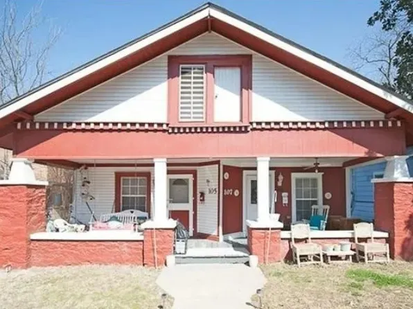 105 E Hull St, Denison, TX 75021