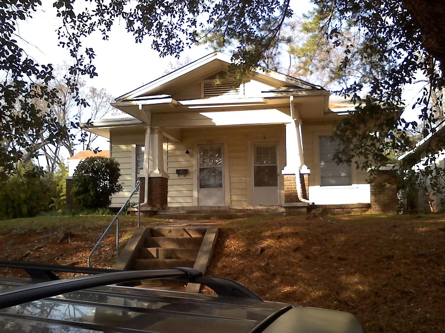 3 bed, 1500 sqft, $1,100 — Photo 1