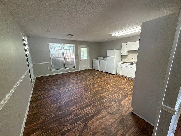 3781 Barron Ave — Photo 5