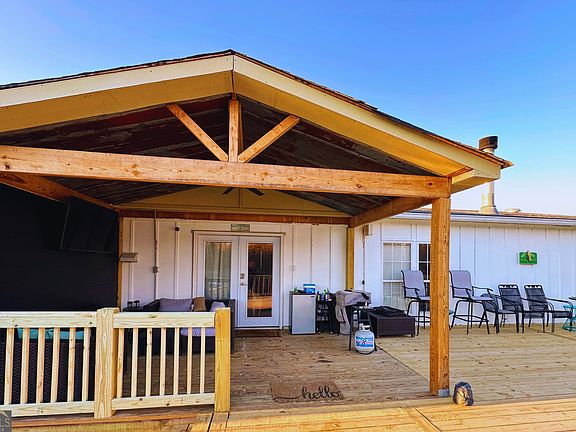 2nd image of 1391 Blue Springs Rd