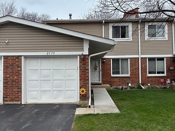 3rd image of 2179 N Queensburg Ln
