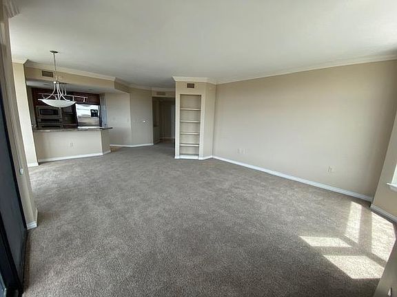 5th image of 8100 E Union Ave