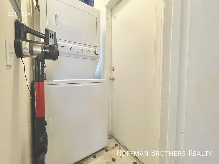 606 N Spaulding Ave #1/2 — Photo 14
