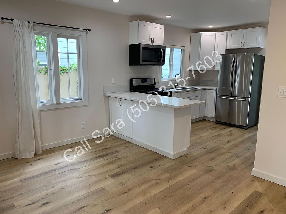 1st image of 221 W Cota St