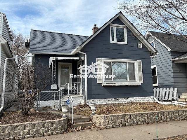 1st image of 1221 Woodbridge St