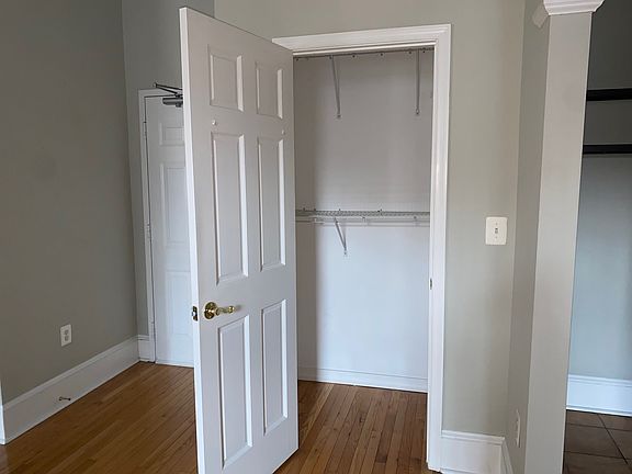3rd image of 2517 Pennsylvania Ave NW #2