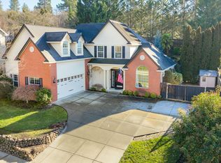 4102 Hidden Valley Ct, Medford, OR 97504