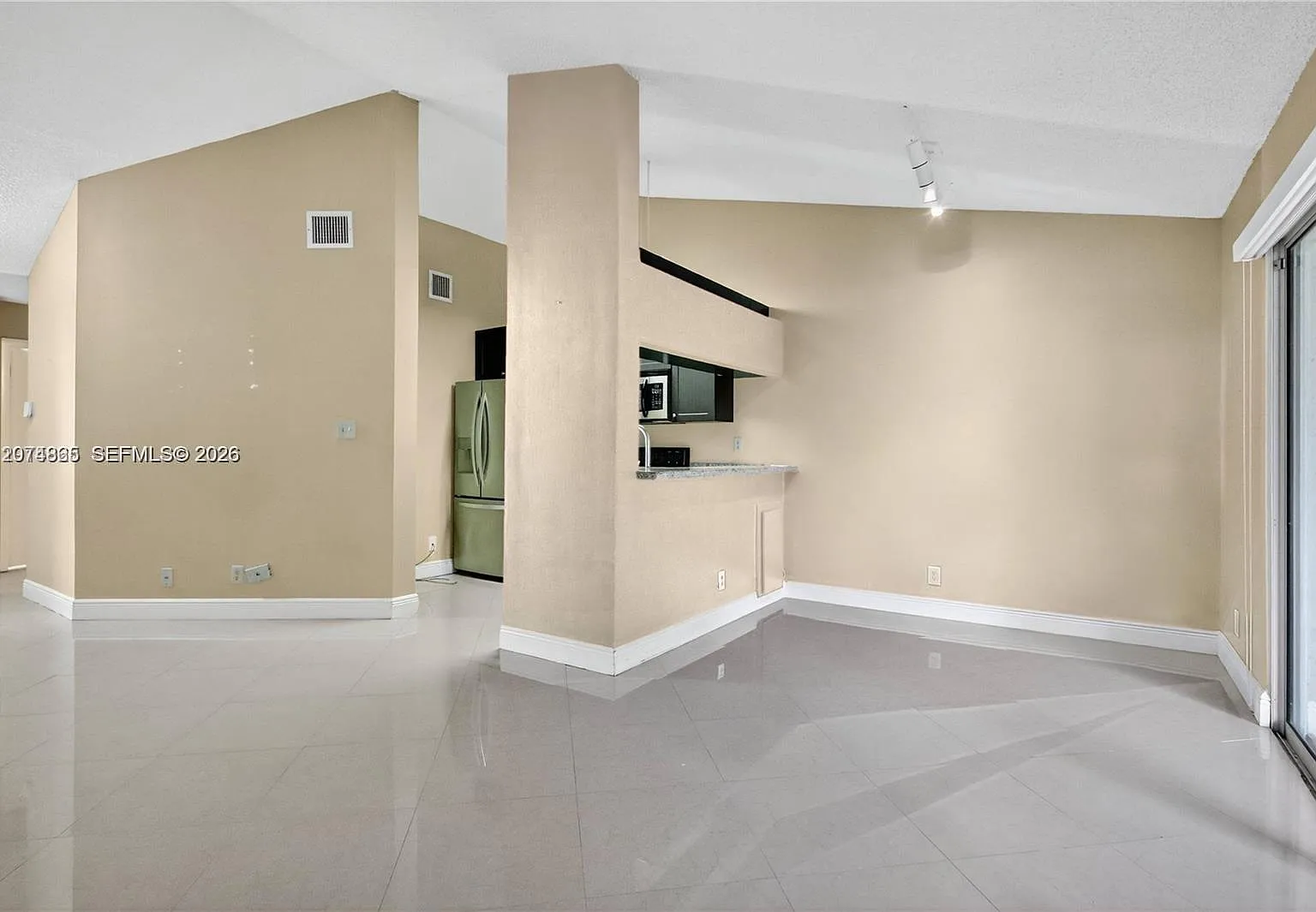 Parc Vista Condo — Photo 2