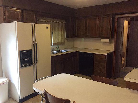 5th image of 216 Flora Cir #2