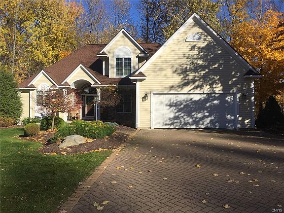 2nd image of 8216 Royal Scarlet Dr