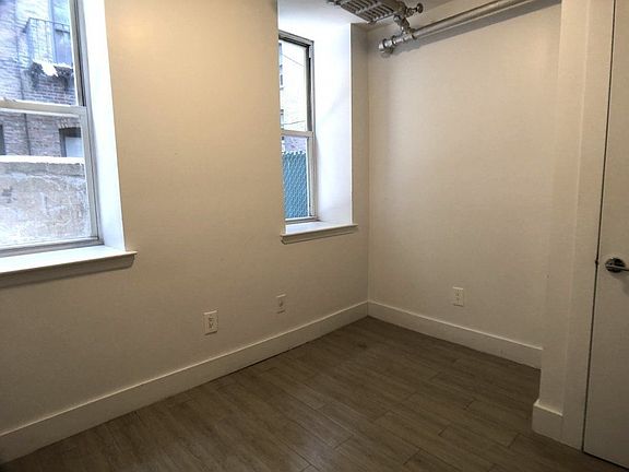 3rd image of 22 Saint Nicholas Pl #C