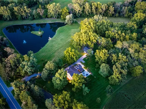4808 Davis Rd, Cayuga, NY 13034