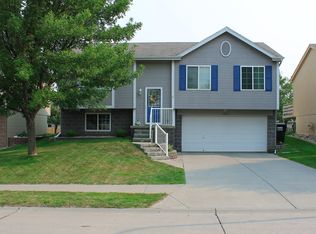 18689 Borman St, Omaha, NE 68135