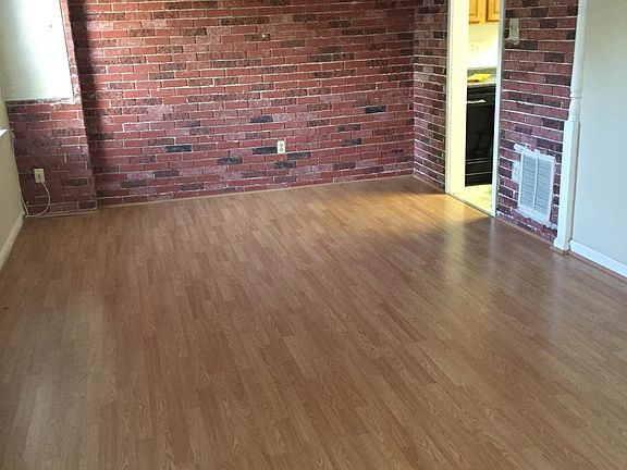2nd image of 8746 Walutes Cir