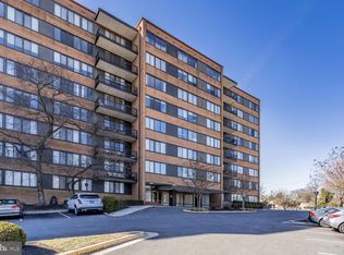 4390 Lorcom Ln APT 702, Arlington, VA 22207