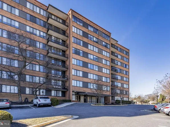 4390 Lorcom Ln APT 702, Arlington, VA 22207
