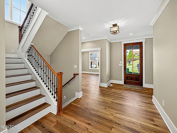 3rd image of 9832 Chesney Hill Ln