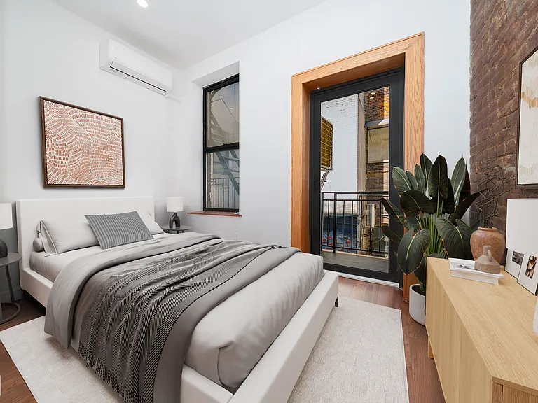 165 Avenue A #2A — Photo 2