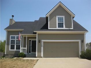 21798 Lincoln Ter, Spring Hill, KS 66083