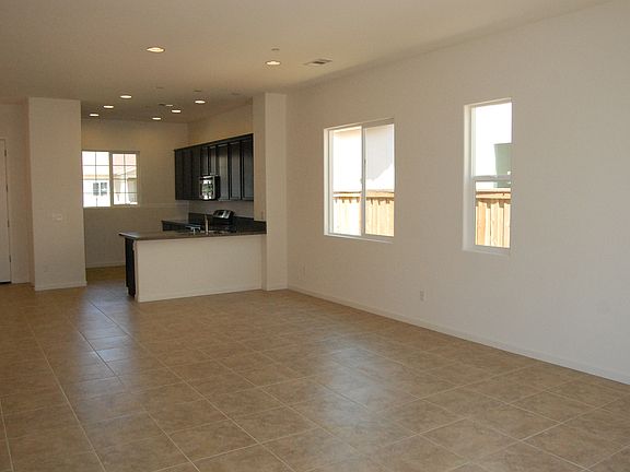 4th image of 3788 N Carriage Ave