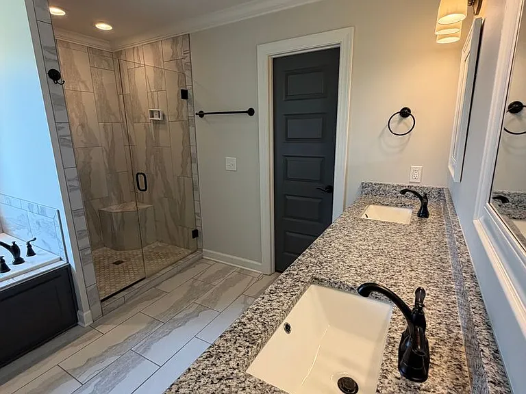 802 Legacy Dr — Photo 7
