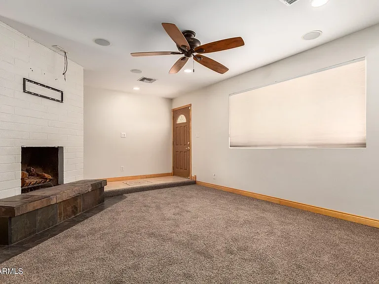 1608 W Inverness Dr — Photo 5