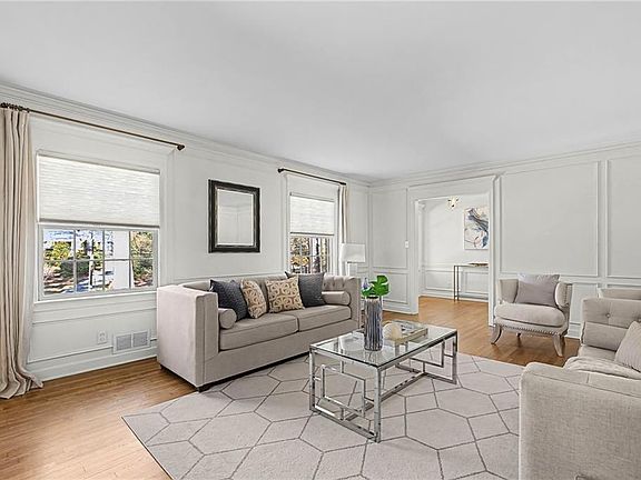 4th image of 3819 N Stratford Rd NE