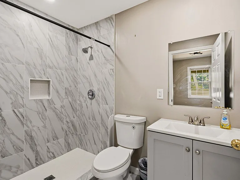 8304 Dangerfield Pl — Photo 41