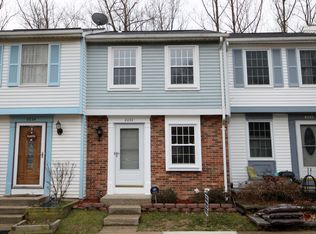 8032 Grandview Ct, Springfield, VA 22153