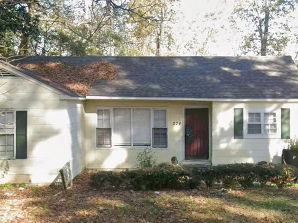 224 Shady Pine Ln, Jackson, MS 39204