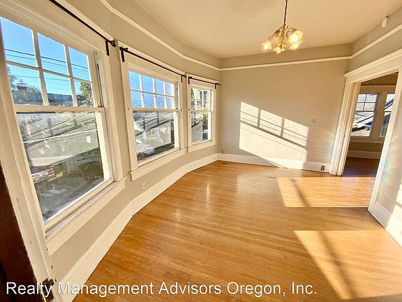 3rd image of 1426 SE 46th Ave #10496394