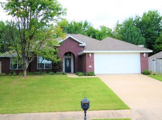 3041 White Oak Pl, Springdale, AR 72762